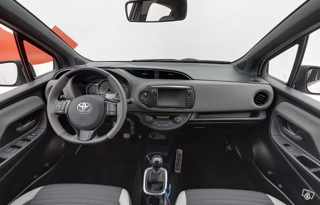 Toyota Yaris 1,33 Dual VVT-i Style 5ov - /1 Omistaja / NAV / Peruutuskamera /Lohkolämmitin Image 9