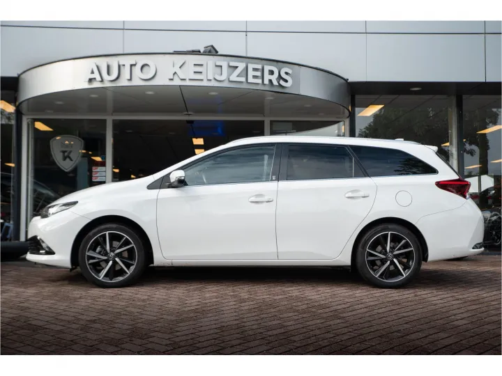 Toyota Auris Touring Sports 1.2T Aspiration Limited  Image 3