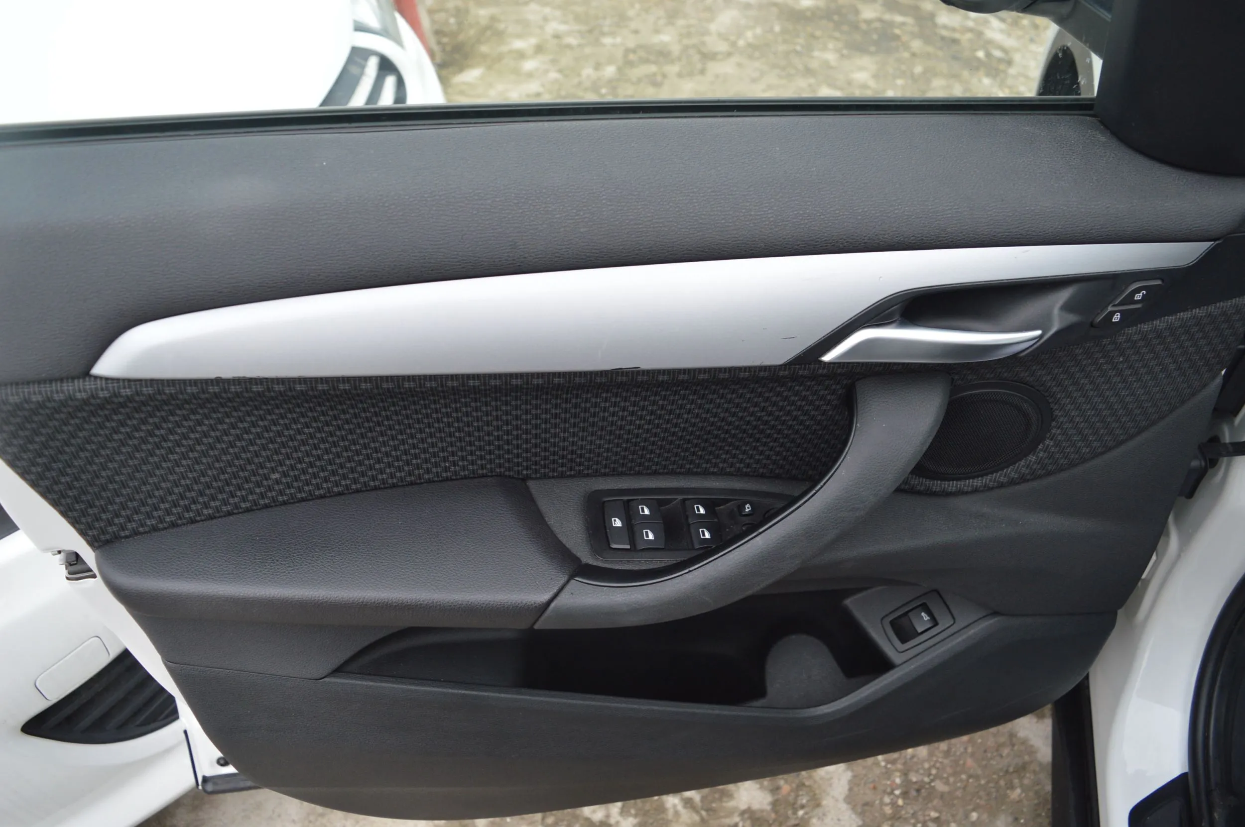 BMW X1 2.0D/LED/NAV/AUT Image 9