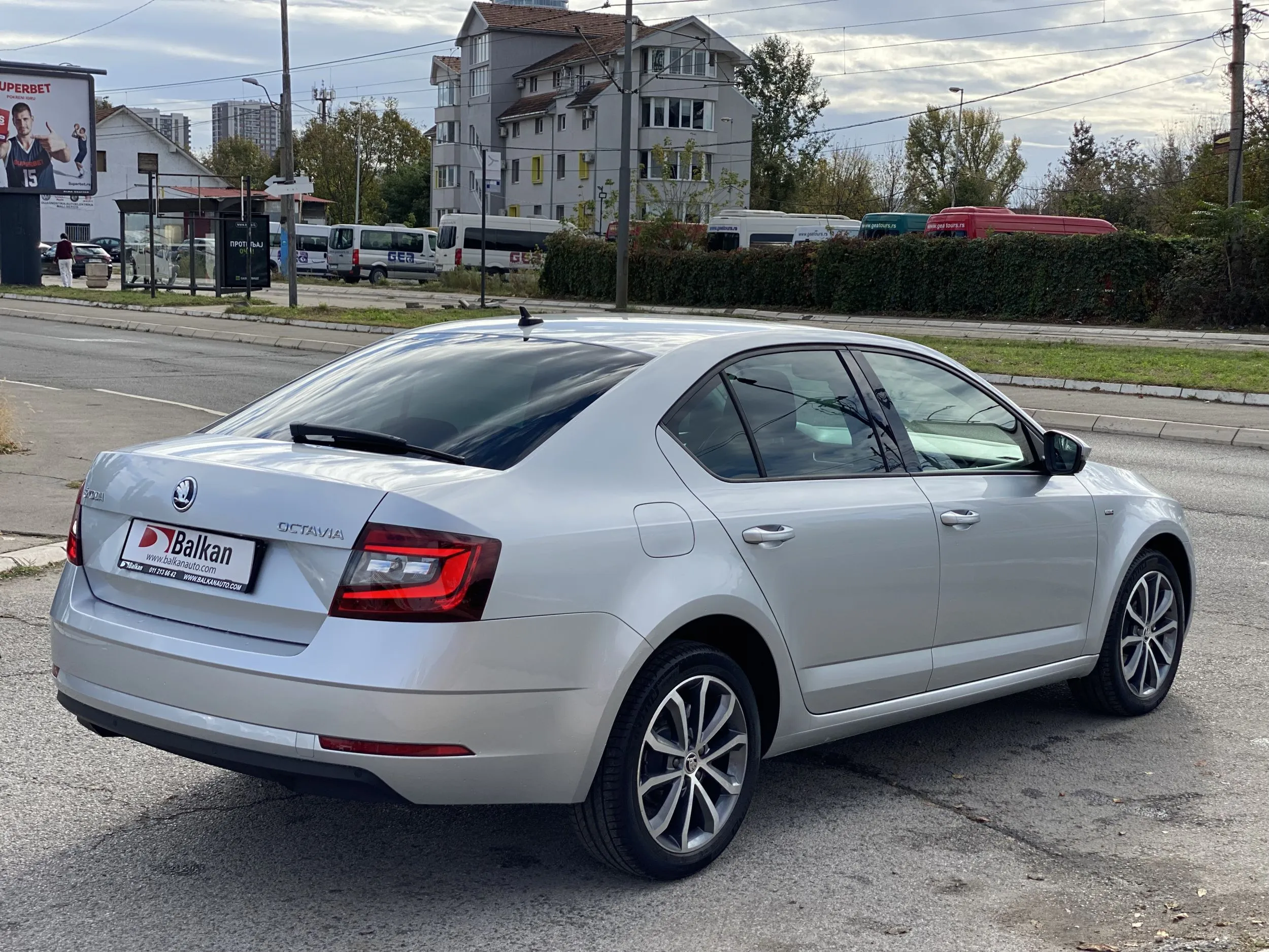 Škoda Octavia 1.6 TDI / EDITION Image 5