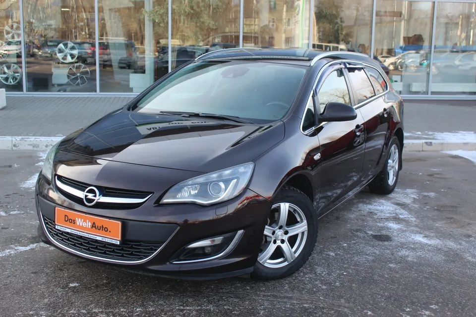 Opel Astra  Image 1