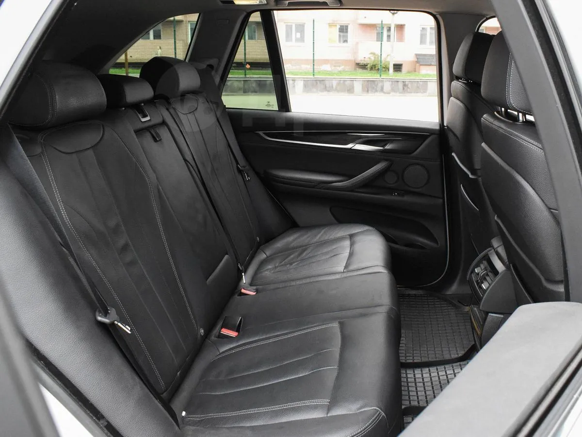 BMW X5  Image 6
