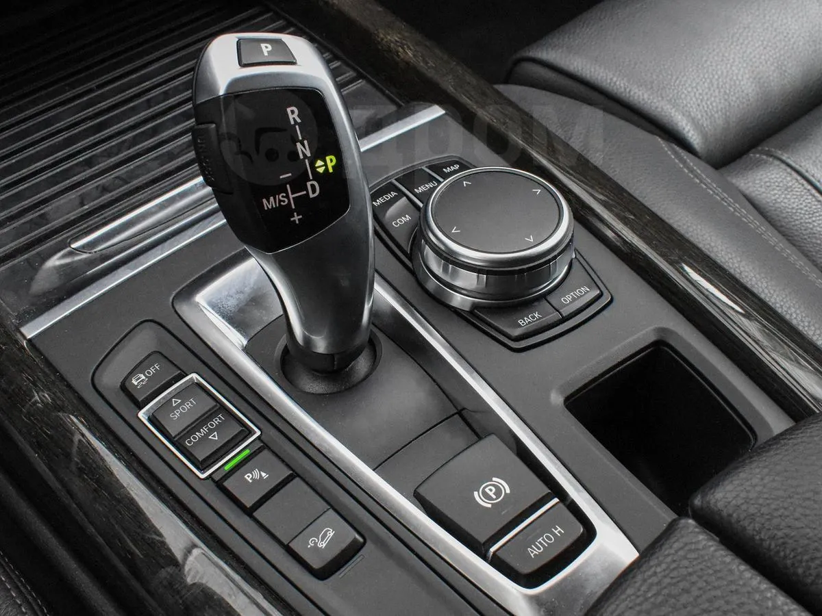 BMW X5  Image 8