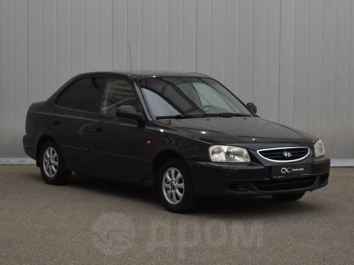 Hyundai Accent  Image 1