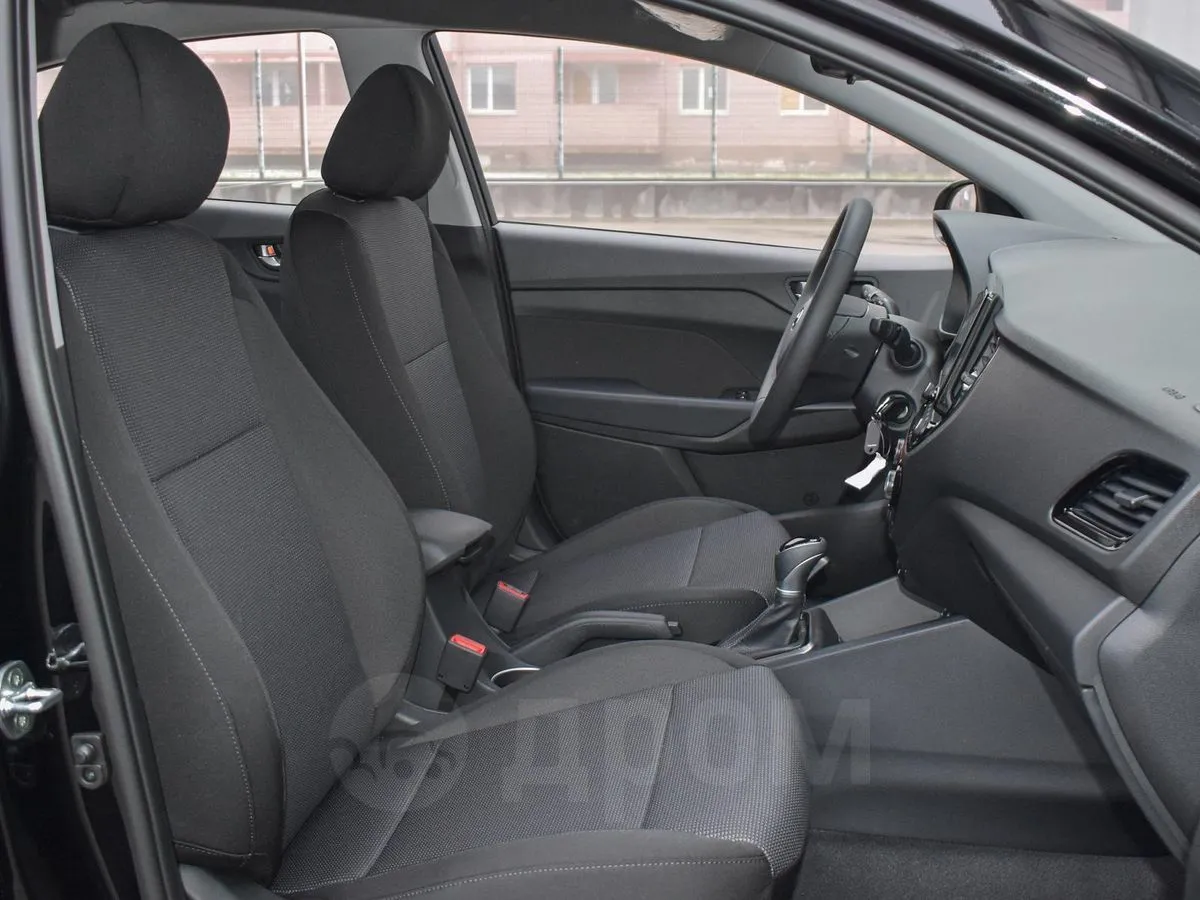 Hyundai Solaris  Image 2