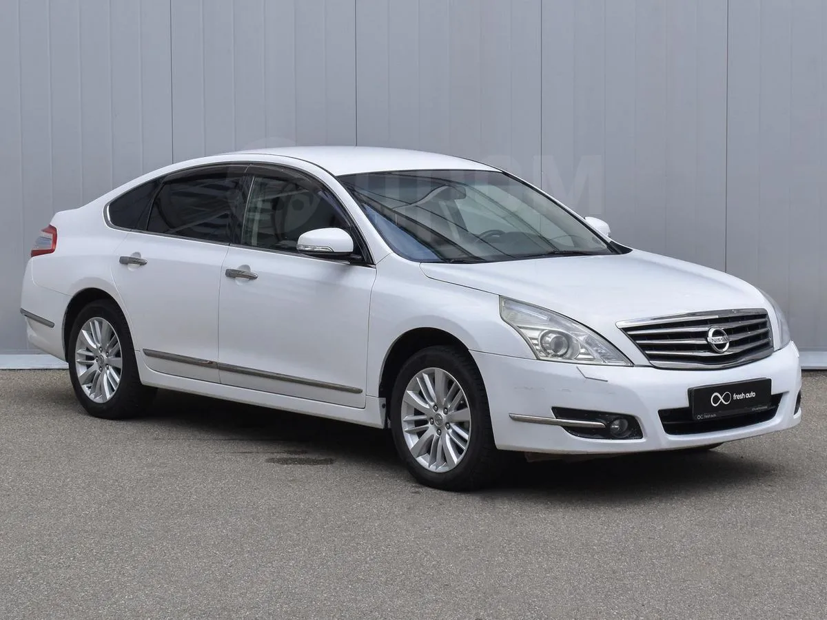 Nissan Teana  Image 1