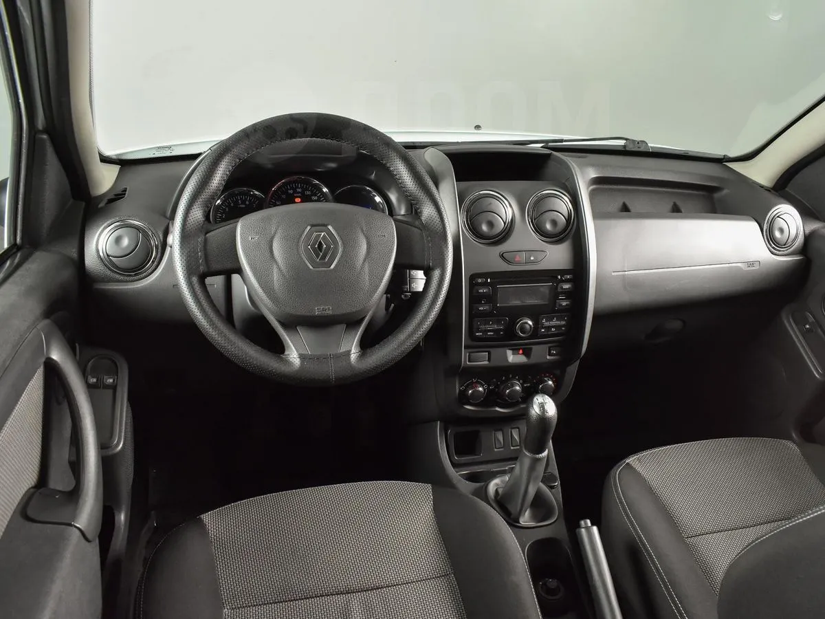 Renault Duster  Image 6