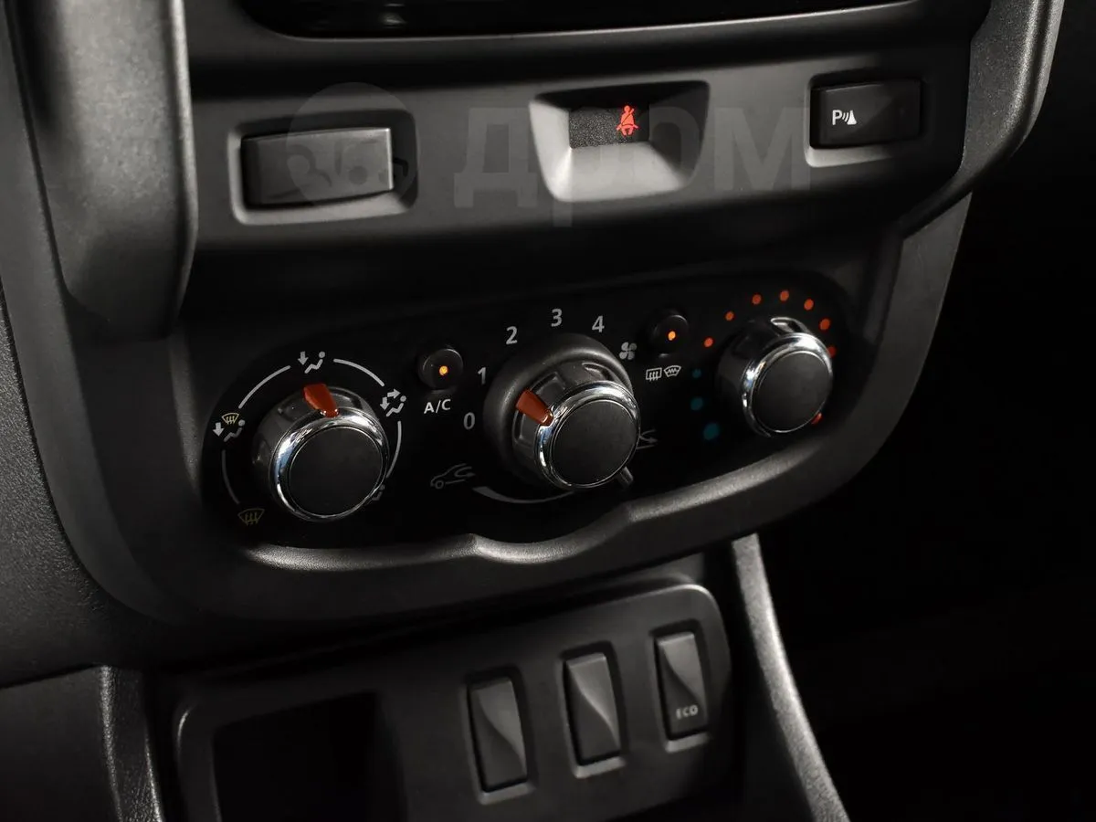 Renault Duster  Image 9