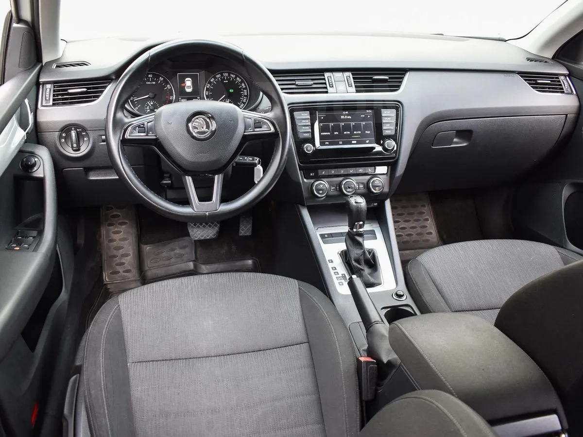 Skoda Octavia  Image 2
