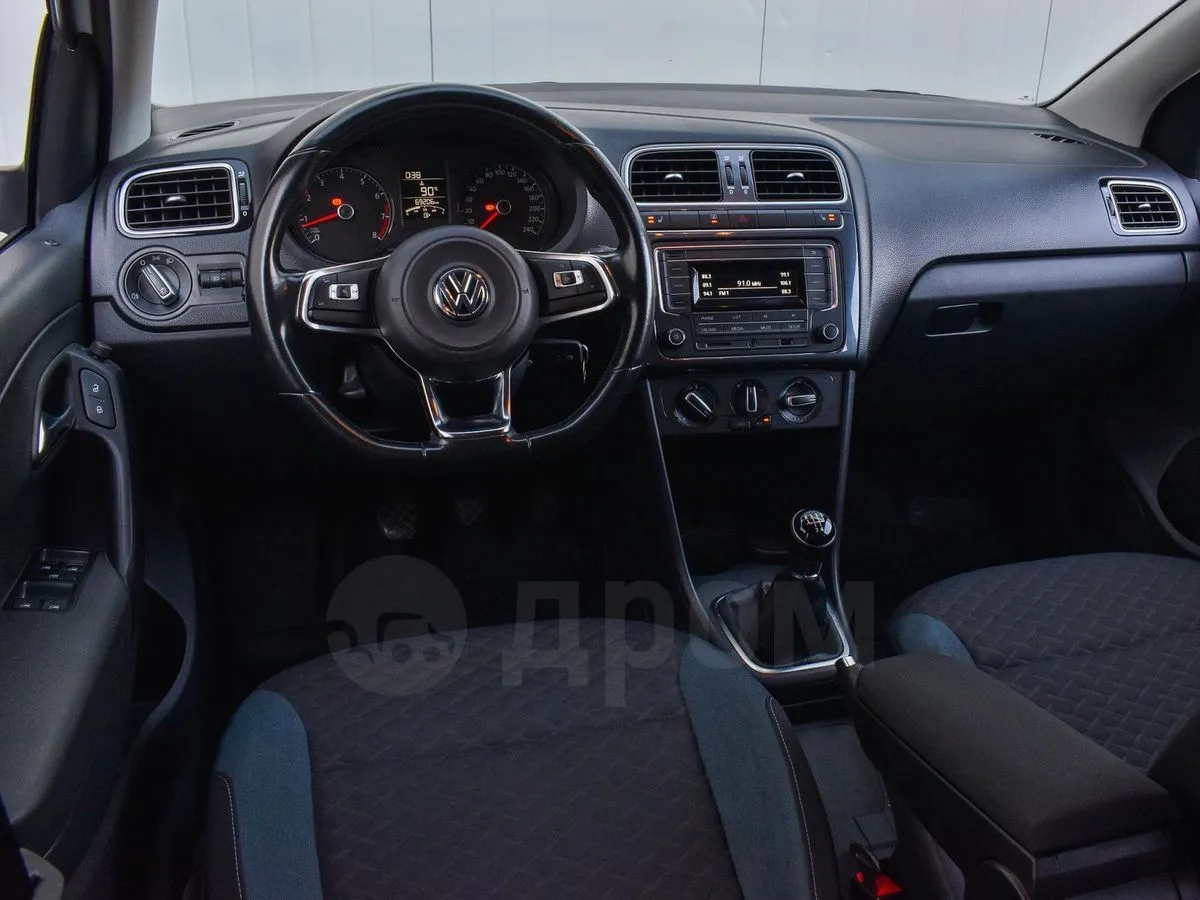 Volkswagen Polo  Image 2