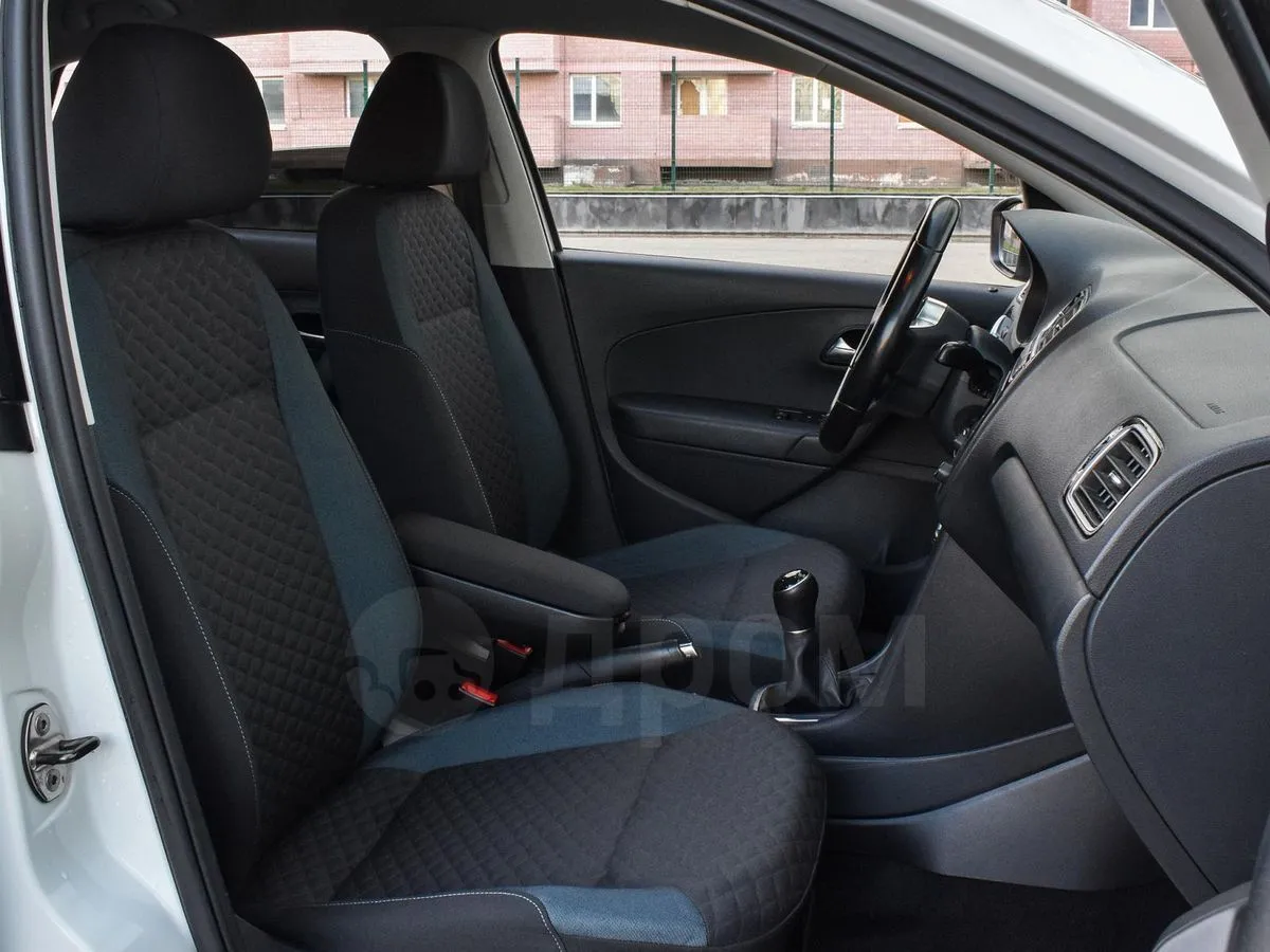 Volkswagen Polo  Image 4