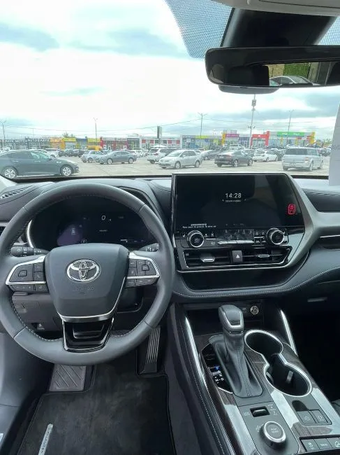 Toyota Highlander  Image 10