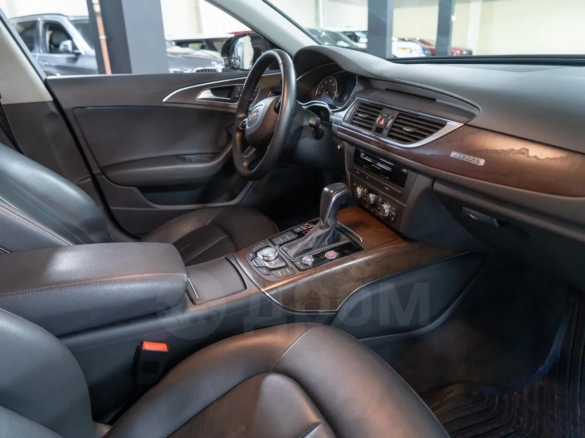 Audi A6  Image 9