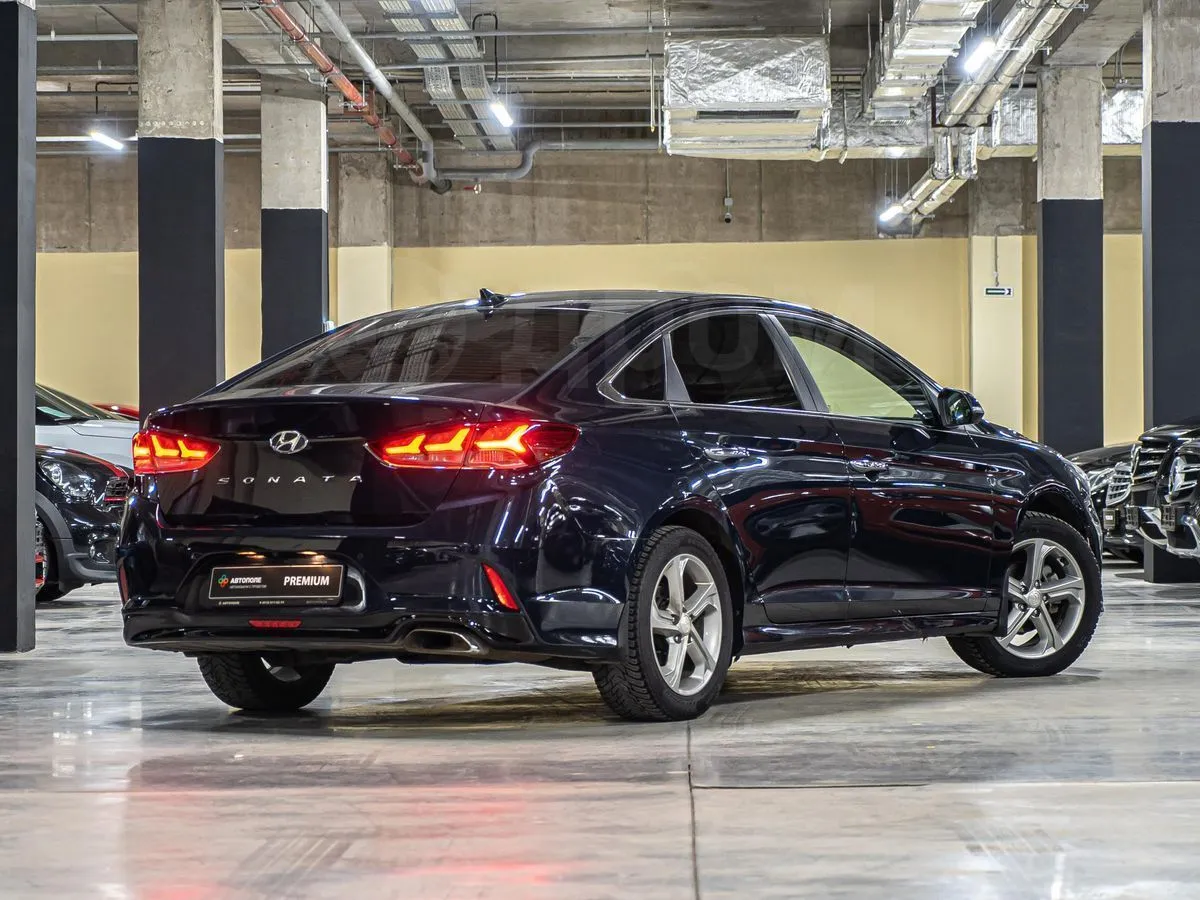Hyundai Sonata  Image 3
