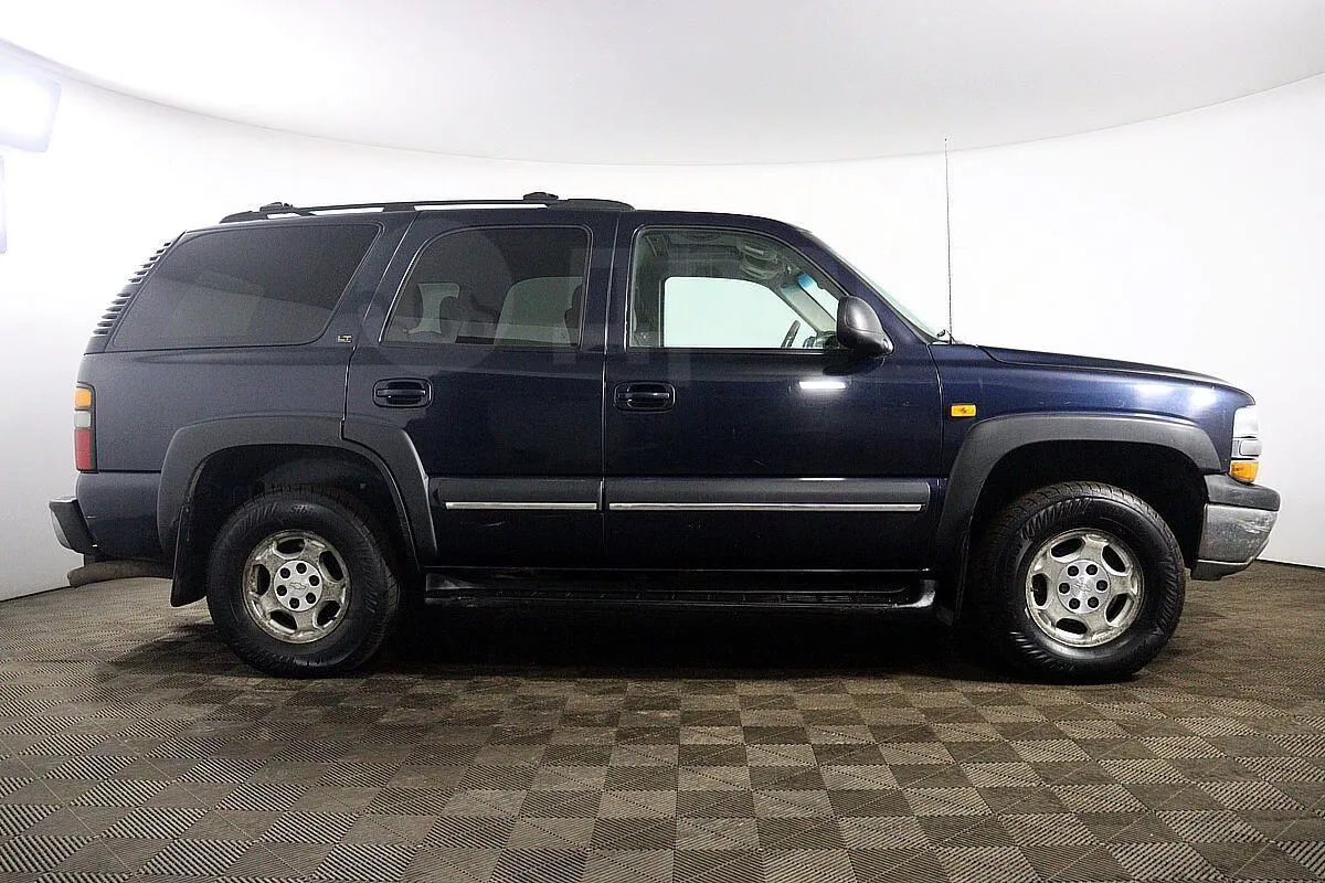 Chevrolet Tahoe  Image 4