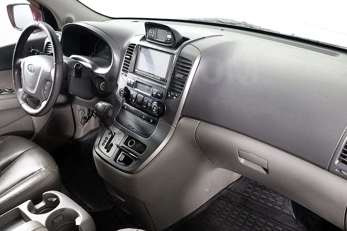 Kia Grand  Image 10