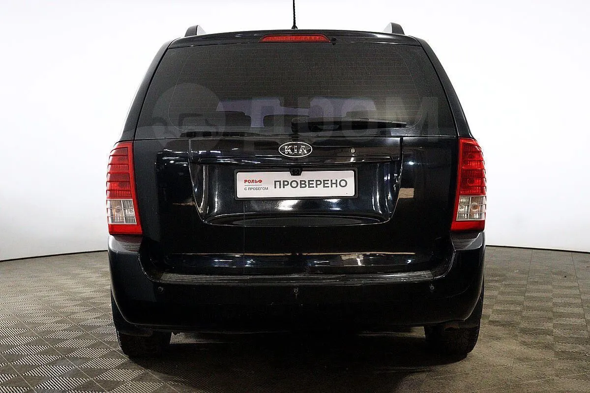 Kia Grand  Image 6