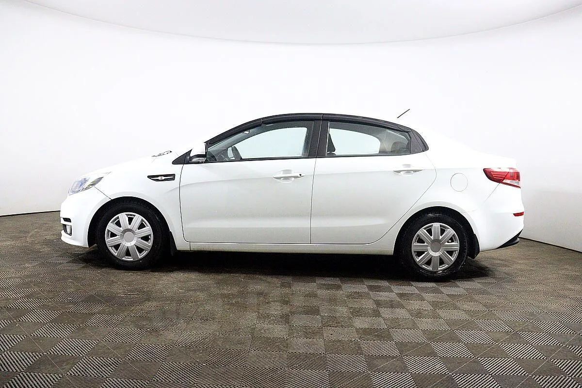 Kia Rio  Image 8