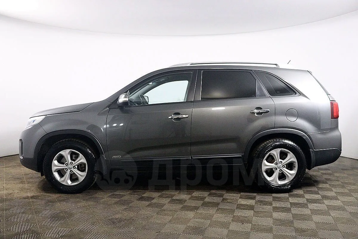Kia Sorento  Image 8