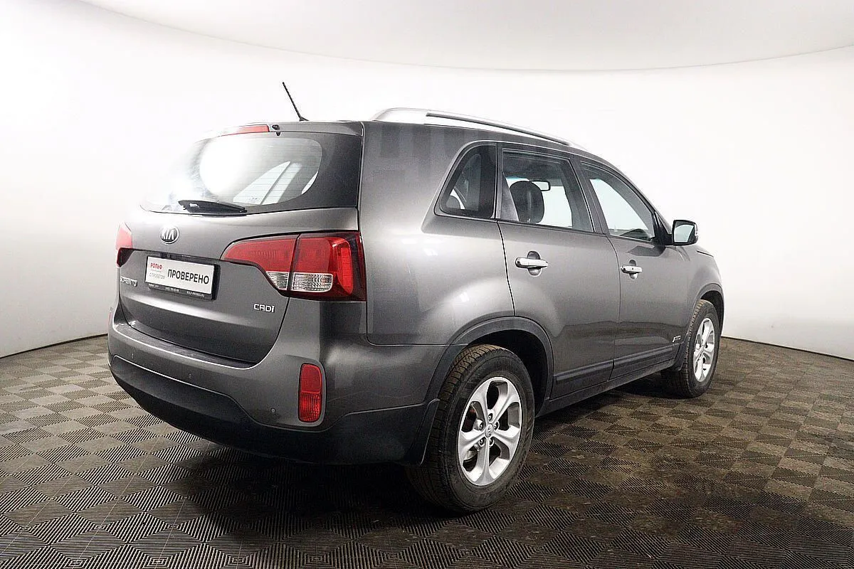 Kia Sorento  Image 5