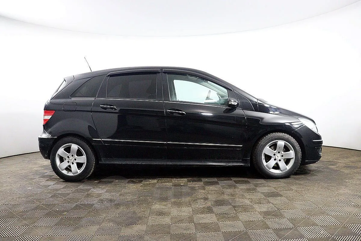 Mercedes-Benz B-Class  Image 4