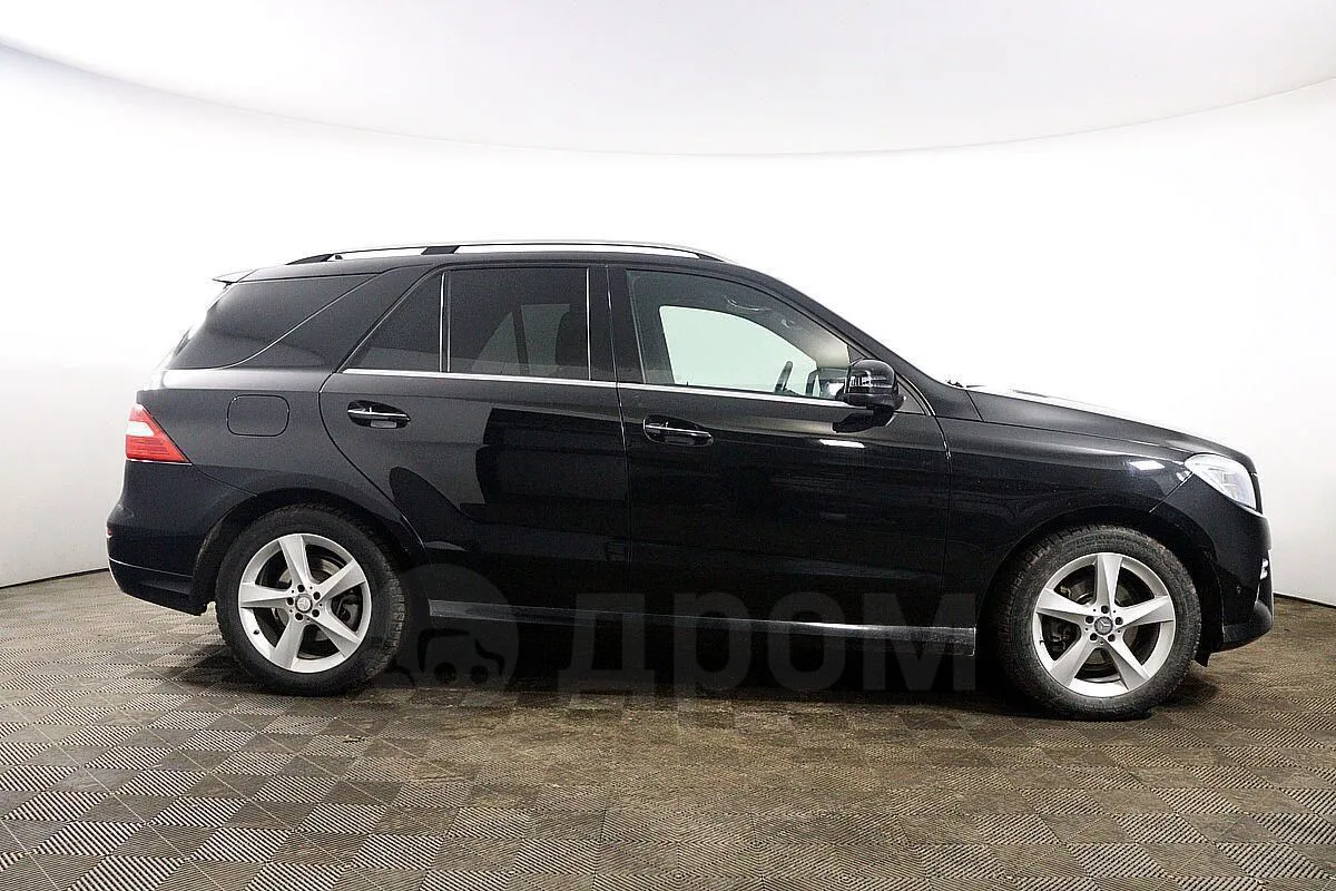 Mercedes-Benz M-Class  Image 4