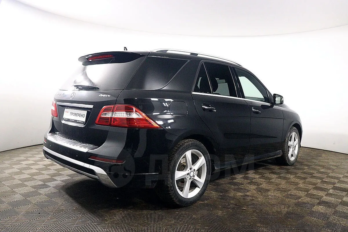 Mercedes-Benz M-Class  Image 5