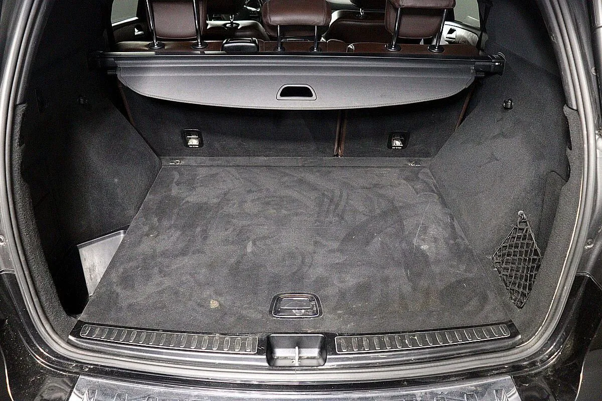 Mercedes-Benz M-Class  Image 9