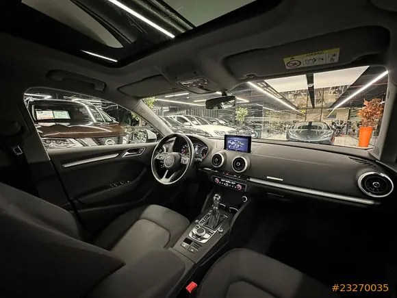 Audi A3 A3 Sportback 30 TFSI Dynamic Image 10