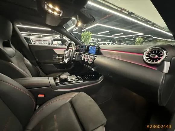 Mercedes-Benz CLA 200 AMG Image 9