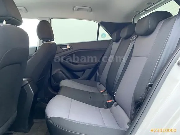 Hyundai i20 Active 1.4 MPi Elite Image 9