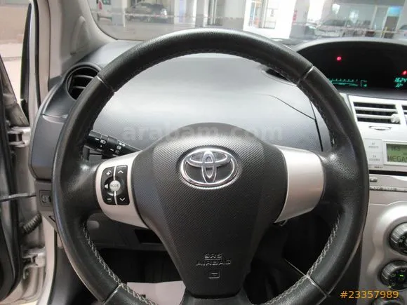 Toyota Yaris 1.3 Sol Image 10