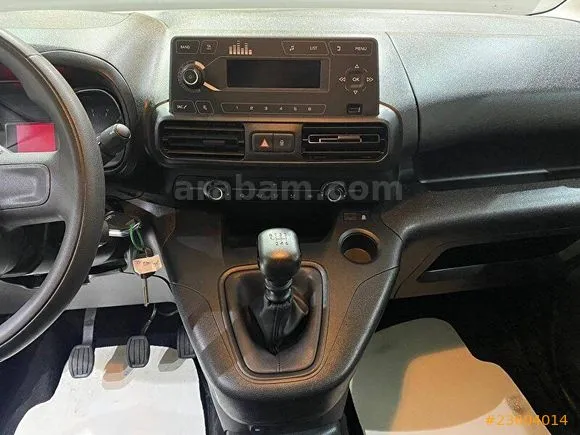 Toyota Proace City 1.5 D Vision Image 10