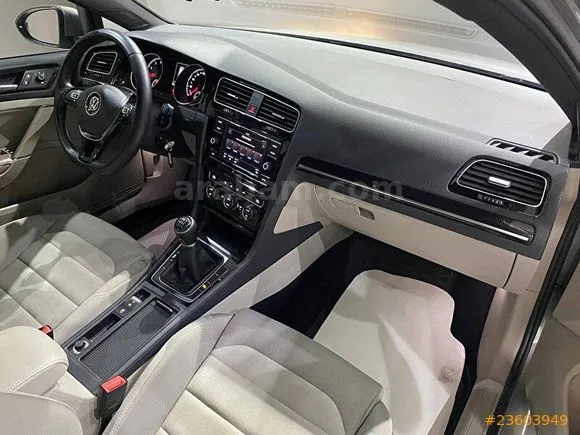 Volkswagen Golf 1.0 TSi Comfortline Image 9