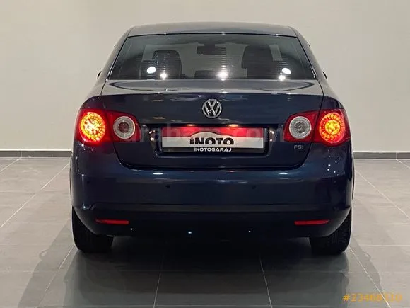 Volkswagen Jetta 1.6 FSi Midline Image 3